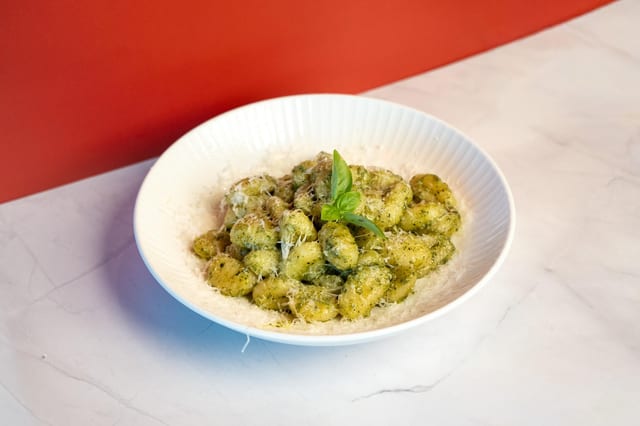 GNOCCHI PESTO.