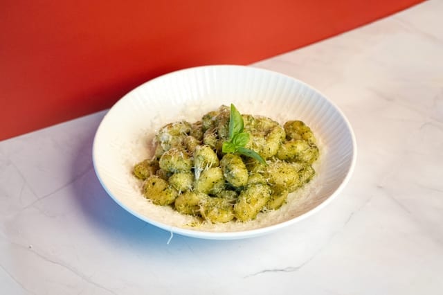 GNOCCHI PESTO.
