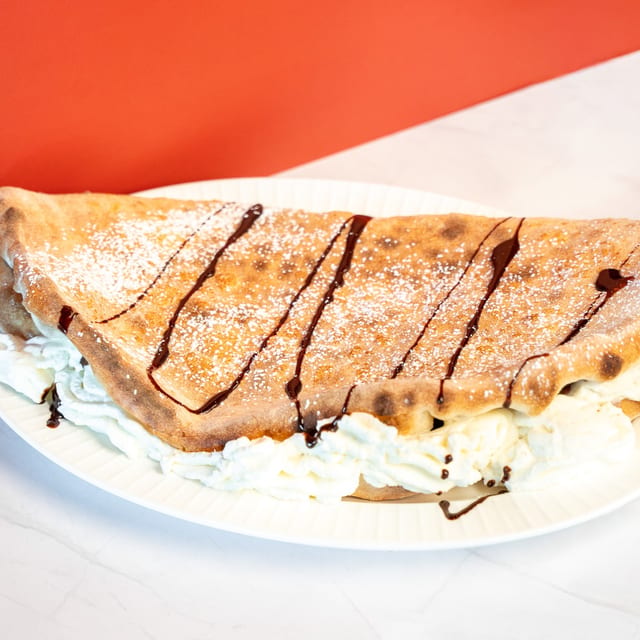 NUTELLA CALZONE.