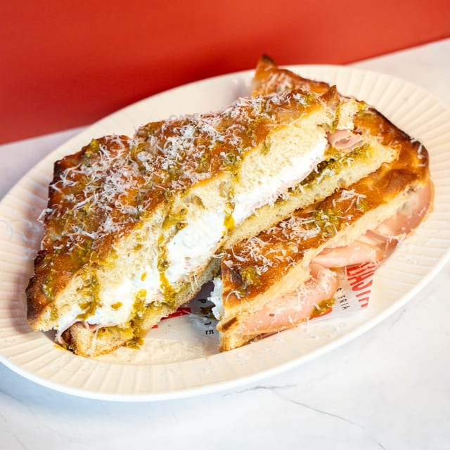 FOCACCIA MORTADELLA.