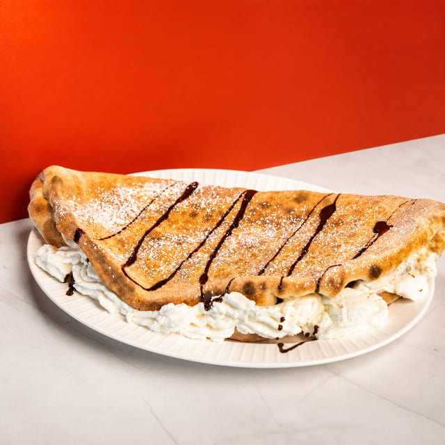 NUTELLA CALZONE.