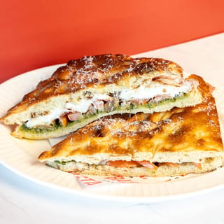 PESTO CAPRESE FOCACCIA
